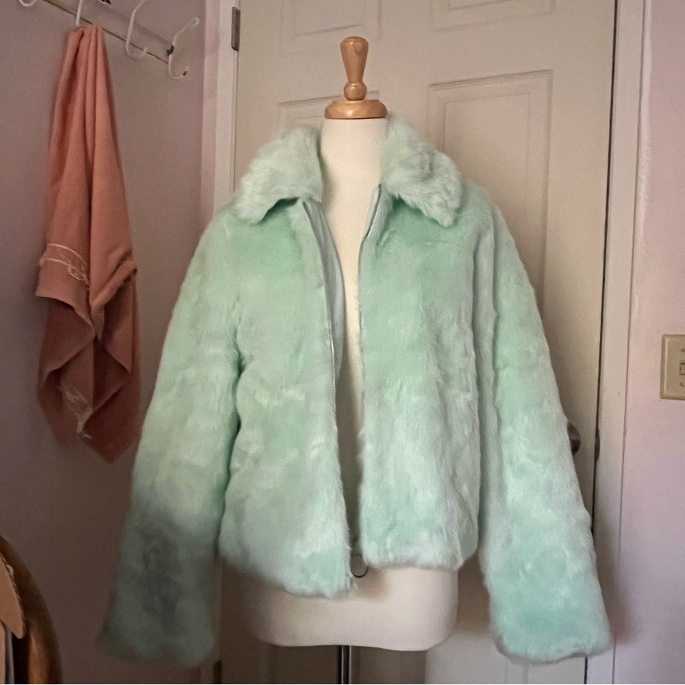 NWT Forever 21 Mint Green Faux Fur Coat with zipper and pockets